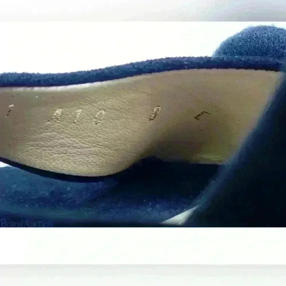 Authentic Salvatore Ferragamo heels 8 like new - Picture 8 of 15